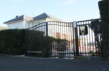 classic-bar- Automated residential gates